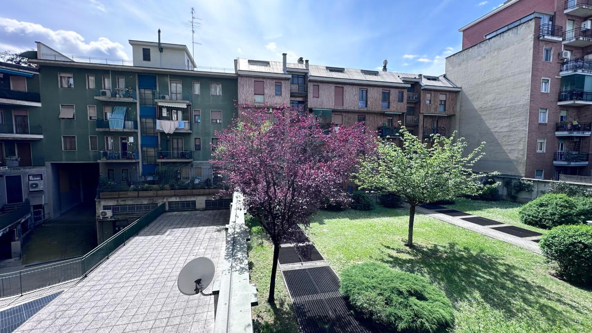 Atene House Milan Bagian luar foto